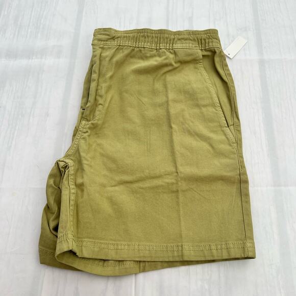 Goodthreads Men's 7" Utility Short Light Olive Size Large - Picture 5 of 15